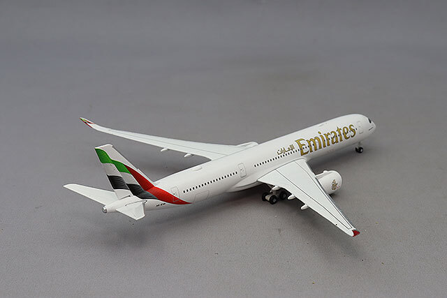 ヘルパ 1/500 エアバス A350-900 エミレーツ航空 A6-EXA