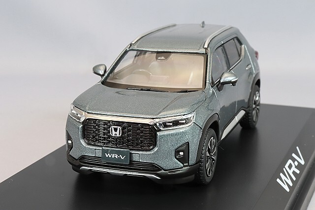ホビージャパン 1/43 ホンダ WR-V メテオロイドグレーメタリック