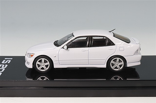 ホビージャパン 1/64 レクサス IS 200 (E10) 1999 ホワイト