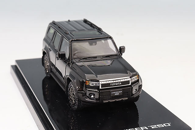 ホビージャパン 1/64 トヨタ ランドクルーザー 250 VX ガソリン車 右