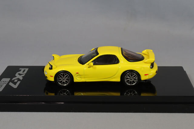 ホビージャパン 1/64 アンフィニ RX-7 (FD3S) TYPE RS カスタム