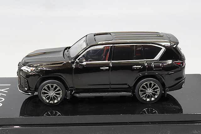 ホビージャパン 1/64 レクサス LX600 F スポーツ ブラック