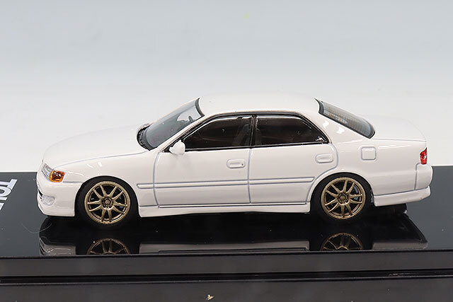 ホビージャパン 1/64 トヨタ チェイサー ツアラーV JZX100 アーリー