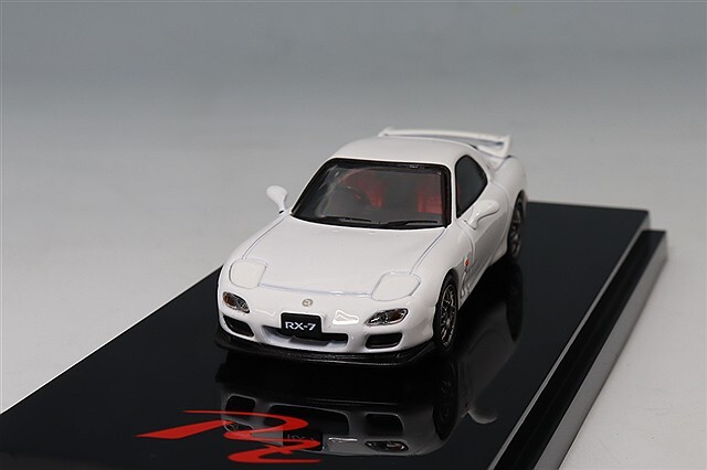 ホビージャパン 1/64 マツダ RX-7 (FD3S) タイプRZ エンジン