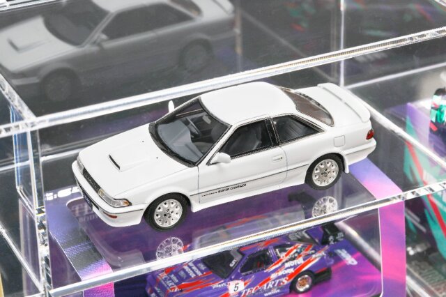 たけちゃん　ミニカー　ショーケース　オーダー製作➀ ミニカーケース | アクリルケースのオーダーメイドなら有限会社エース工房