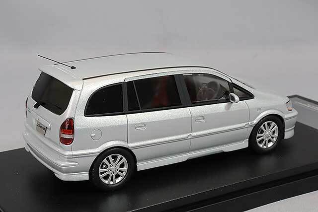 ハイストーリー 1/43 スバル トラヴィック Sパッケージ 2001 スター