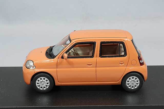 ハイストーリー 1/43 ダイハツ エッセ X 2006 サンセットオレンジ