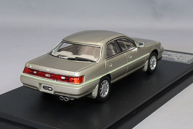 ハイストーリー 1/43 トヨタ カリーナ ED 2.0X (1990) ライト