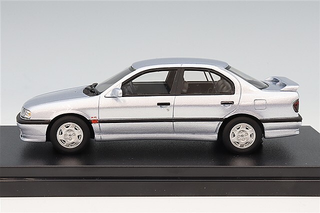 ハイストーリー 1/43 日産 プリメーラ 2.0 Te (1990) ブルー