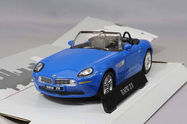 カララマ 1/43 BMW Z8 ロードスター ブルー