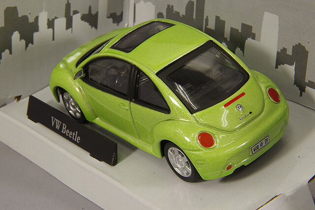 カララマ 1/43 フォルクスワーゲン ニュービートル グリーン