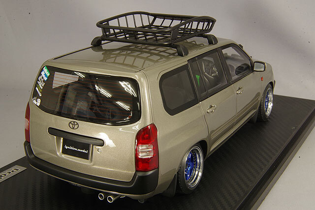 イグニッションモデル 1/18 トヨタ プロボックス GL (NCP51V) ブラウン 