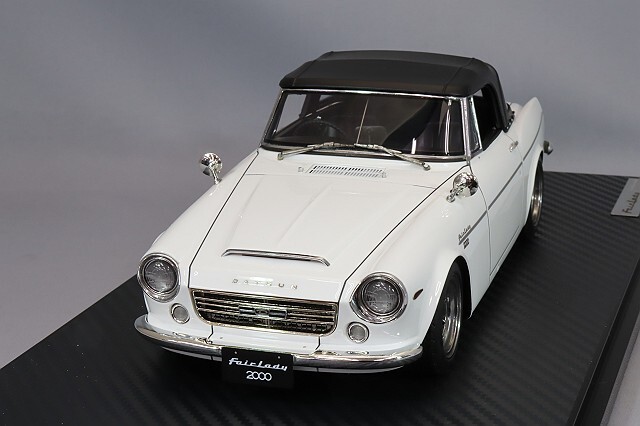 イグニッションモデル 1/18 ダットサン フェアレディ 2000 (SR311 