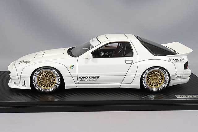 イグニッションモデル 1/18 パンデム RX-7 (FC3S) ホワイト/パンデム  