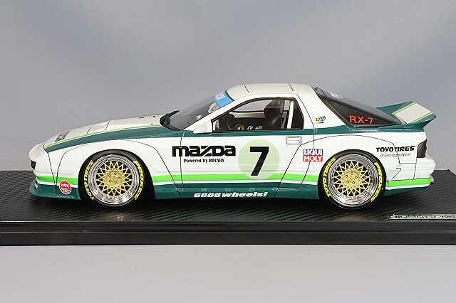 イグニッションモデル 1/18 パンデム RX-7 (FC3S) ホワイト/グリーン  