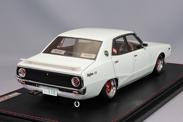 海外並行品 イグニッションモデル 1/18 日産 スカイライン 2000 GT-X  