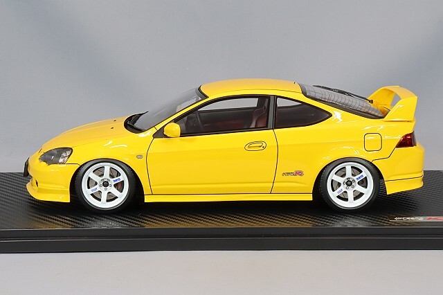 イグニッションモデル 1/18 ホンダ インテグラ (DC5) タイプR イエロー  