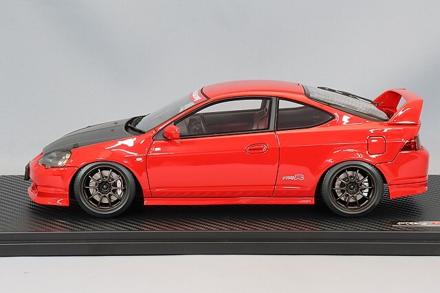 イグニッションモデル1/18　ホンダ インテグラ(DC5)タイプR イグニッションモデル 1/18 ホンダ インテグラ (DC5) タイプR シルバー ミニカー