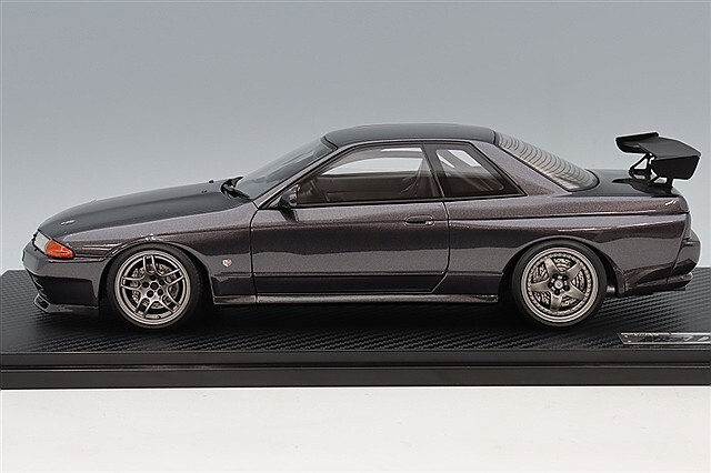 イグニッションモデル 1/18 日産 スカイライン GT-R (BNR32) ガンメタ