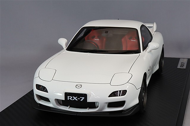 イグニッションモデル 1/18 マツダ RX-7 (FD3S) スピリットR タイプA 