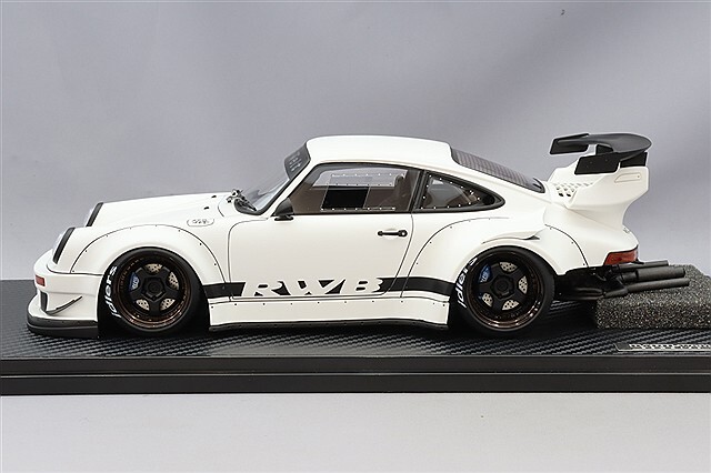 RWB930 イグニション1/18 マッドホワイト RWB930 イグニション1/18 マッドホワイト RWB930 イグニション1/18