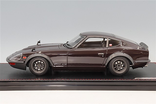 イグニッションモデル 1/18 日産 フェアレディ 240ZG (HS30) マルーン