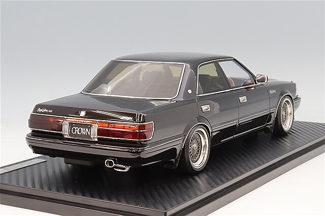 イグニッションモデル 1/18 トヨタ クラウン ロイヤル サルーン G (130