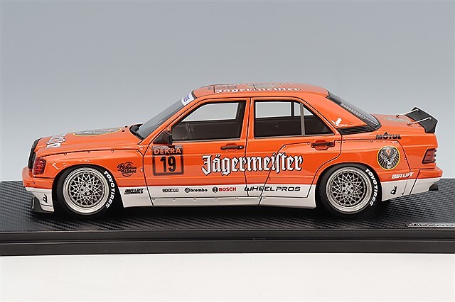 イグニッションモデル 1/18 パンデム 190 