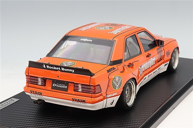 イグニッションモデル 1/18 パンデム 190 