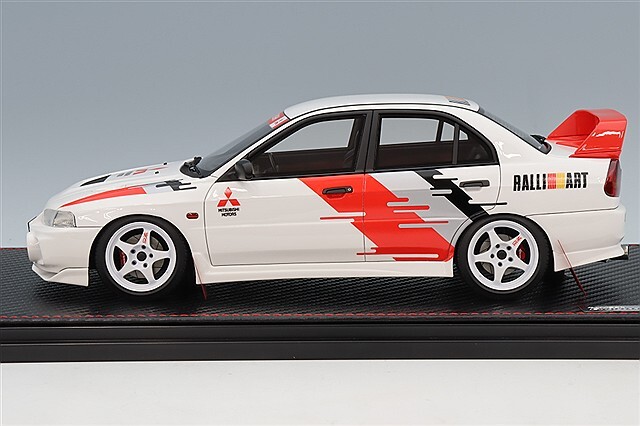 イグニッションモデル 1/18 三菱 ランサー エボリューション IV (CN9A