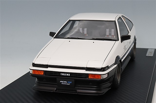 イグニッションモデル 1/18 トヨタ スプリンター トレノ 3ドア (AE86