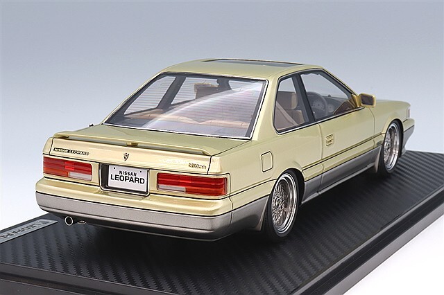 イグニッションモデル1/18ニッサンレパードF31 3,0 Ultima ブルー IG1015 1/18 Nissan Leopard 3.0 Ultima (F31) Blue | LINE UP