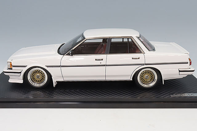 イグニッションモデル 1/18 トヨタ クレスタ スーパールーセント