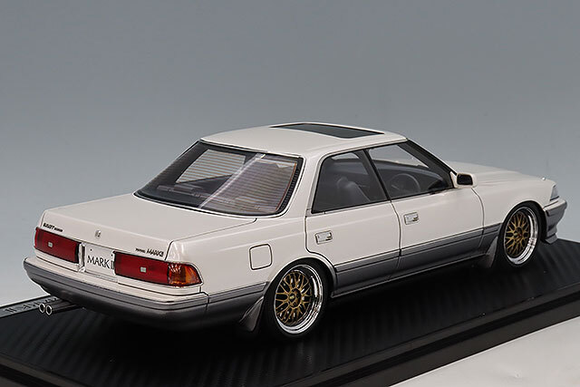 イグニッションモデル 1/18 トヨタ マークII 2.5 GT ツインターボ