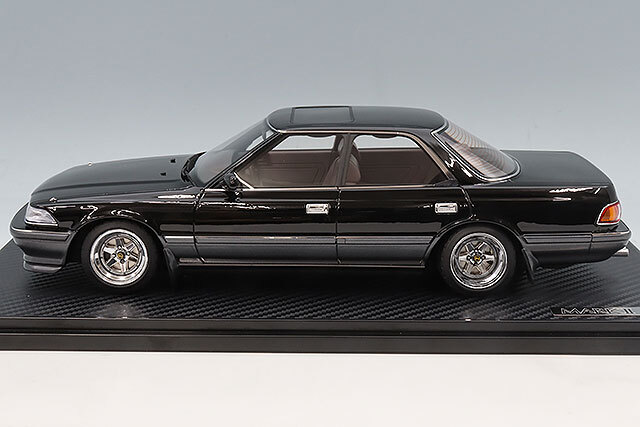 イグニッションモデル 1/18 トヨタ マークII 2.5 グランデ LIMITED