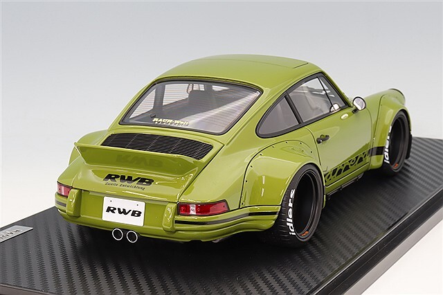 RWB930 Backdate 1/18 イグニション緑 イグニッションモデル 1/18 RWB Backdate グリーン/Rotiform FUCタイプ