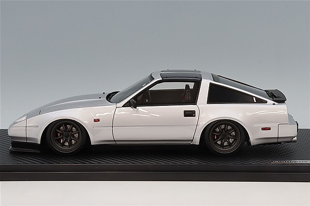 海外並行品 イグニッションモデル 1/18 日産 フェアレディZ 2シーター