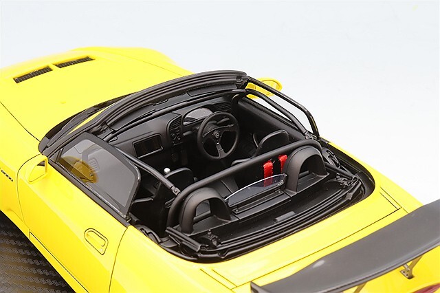 イグニッションモデル 1/18 ホンダ S2000 (AP1) イエロー/CE28タイプ17