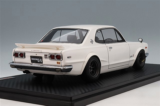 イグニッションモデル 1/18 日産 スカイライン 2000 GT-R (KPGC10