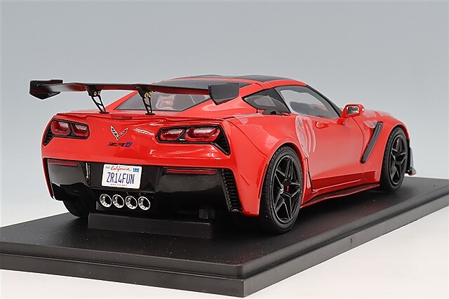 【高品質イタリア製】G-Stageの編み込みダッフル 大人感漂うボルドーレッド イクソ 1/18 シボレー コルベット C7 ZR1 2019 レッド