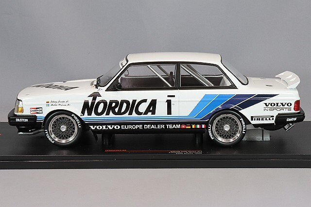 イクソ 1/18 ボルボ 240 ターボ 1986 ETCC ブルノ 3位 #1 J.チェコット  