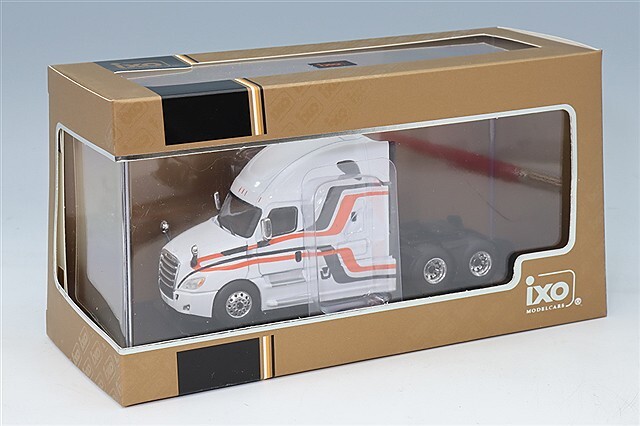 イクソ 1/64 フレイトライナー カスケディア 2018 ホワイト