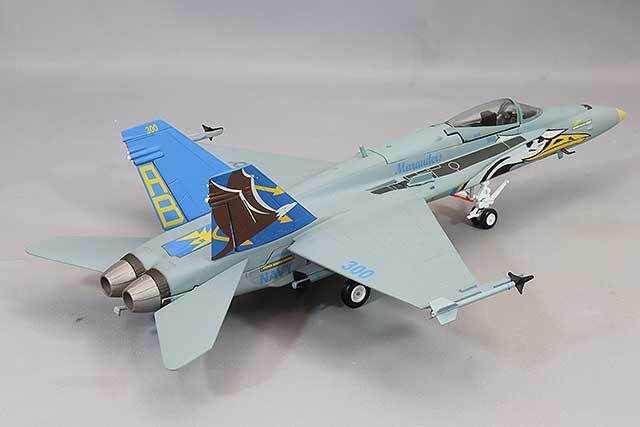 JCW 1/72 F/A-18C ホーネット アメリカ海軍 VFA-82 マローダーズ 2004