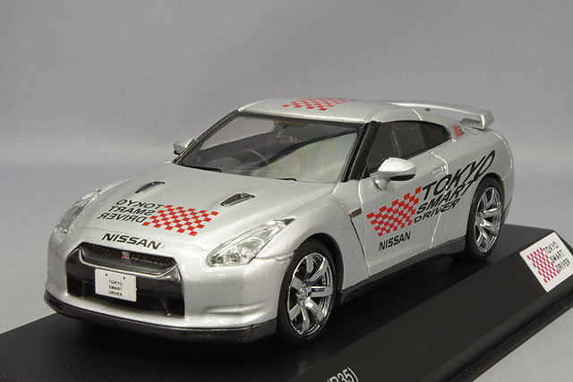 京商 1/43 日産 GT-R 東京スマートドライバー スペシャル シルバー