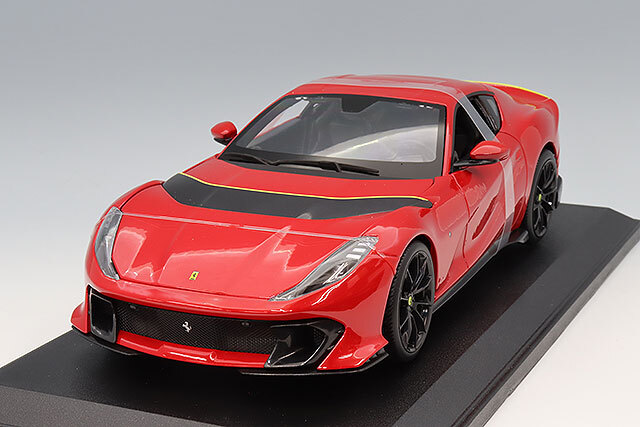 ブラゴ 1/18 フェラーリ 812 コンペティツィオーネ (レッド)