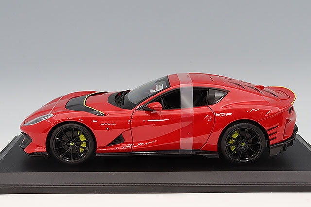 ブラゴ 1/18 フェラーリ 812 コンペティツィオーネ (レッド)