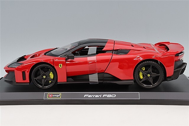 ブラゴ 1/18 フェラーリ F80 レッド ウィンドウボックス