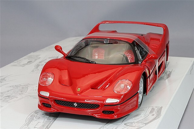 ブラゴ 1/24 フェラーリ F50 クローズドトップ レッド