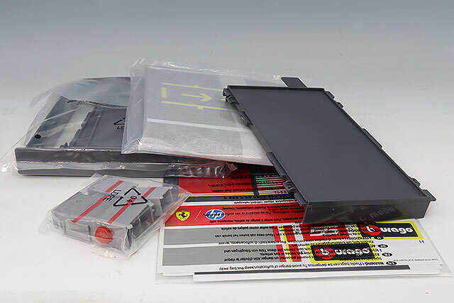 ブラゴ 1/43 フェラーリ PIT PASSセット 2024 F1 SF-24 #55 C.サインツ