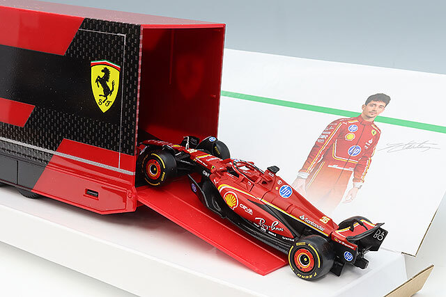 1/43 イベコ S-Way 570 フェラーリ キャブ＆トレーラー ブラーゴ ブラゴ 1/43 イベコ S-Way 570 キャブ & トレーラー & フェラーリ SF